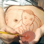 孕妈手绘肚皮画 太有爱了