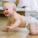 宝宝学习爬行需注意的4个细节