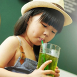 育儿奇葩说 孩子喝鲜榨果汁更易发胖？
